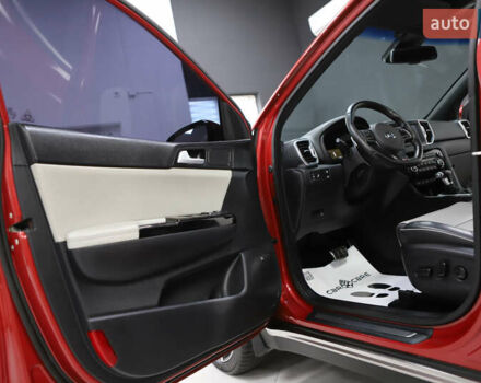 Красный Киа Sportage, объемом двигателя 2 л и пробегом 144 тыс. км за 21800 $, фото 61 на Automoto.ua
