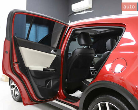 Красный Киа Sportage, объемом двигателя 2 л и пробегом 144 тыс. км за 21800 $, фото 94 на Automoto.ua