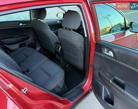 Червоний Кіа Sportage, об'ємом двигуна 1.69 л та пробігом 58 тис. км за 18800 $, фото 50 на Automoto.ua