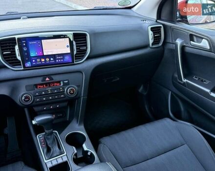 Червоний Кіа Sportage, об'ємом двигуна 1.69 л та пробігом 58 тис. км за 18800 $, фото 42 на Automoto.ua