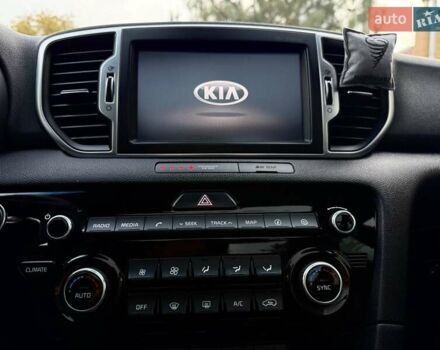 Червоний Кіа Sportage, об'ємом двигуна 2 л та пробігом 97 тис. км за 20700 $, фото 73 на Automoto.ua