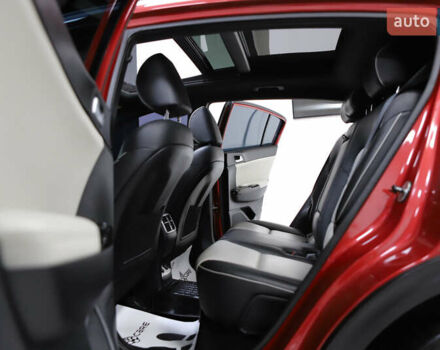 Красный Киа Sportage, объемом двигателя 2 л и пробегом 144 тыс. км за 21800 $, фото 96 на Automoto.ua