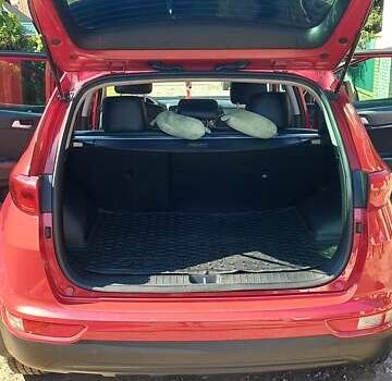 Красный Киа Sportage, объемом двигателя 1.69 л и пробегом 122 тыс. км за 17500 $, фото 10 на Automoto.ua