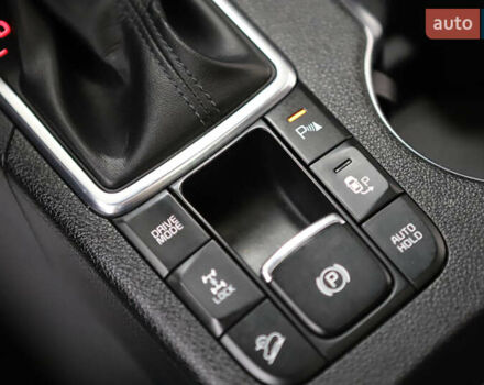 Красный Киа Sportage, объемом двигателя 2 л и пробегом 144 тыс. км за 21800 $, фото 84 на Automoto.ua