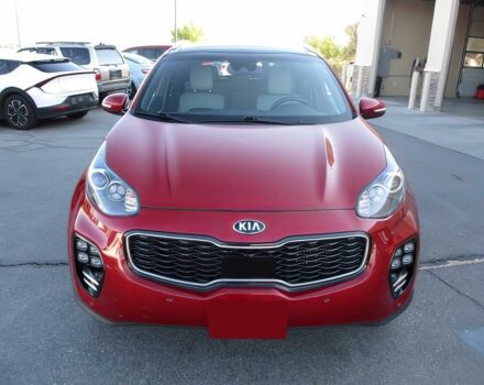 Киа Sportage 2017 в Львове на Automoto.ua Красный Киа Sportage, объемом двигателя 2 л и пробегом 57 тыс. км за 3400 $, фото 1 на Automoto.ua