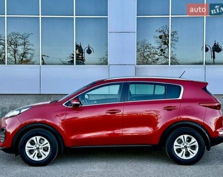 Червоний Кіа Sportage, об'ємом двигуна 1.69 л та пробігом 58 тис. км за 18800 $, фото 7 на Automoto.ua