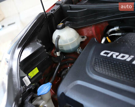 Красный Киа Sportage, объемом двигателя 2 л и пробегом 144 тыс. км за 21800 $, фото 118 на Automoto.ua