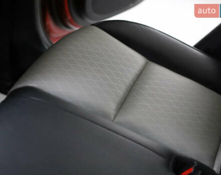 Красный Киа Sportage, объемом двигателя 2 л и пробегом 144 тыс. км за 21800 $, фото 102 на Automoto.ua