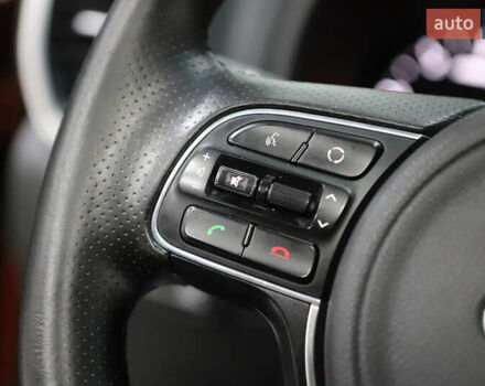 Красный Киа Sportage, объемом двигателя 2 л и пробегом 144 тыс. км за 21800 $, фото 70 на Automoto.ua