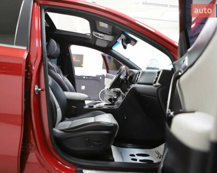 Красный Киа Sportage, объемом двигателя 2 л и пробегом 144 тыс. км за 21800 $, фото 88 на Automoto.ua
