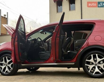 Червоний Кіа Sportage, об'ємом двигуна 2 л та пробігом 97 тис. км за 21800 $, фото 39 на Automoto.ua