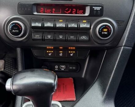 Красный Киа Sportage, объемом двигателя 2 л и пробегом 110 тыс. км за 17600 $, фото 10 на Automoto.ua