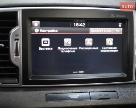 Красный Киа Sportage, объемом двигателя 2 л и пробегом 144 тыс. км за 21800 $, фото 79 на Automoto.ua