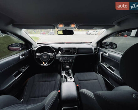 Красный Киа Sportage, объемом двигателя 1.69 л и пробегом 152 тыс. км за 16750 $, фото 38 на Automoto.ua