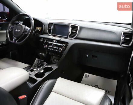 Красный Киа Sportage, объемом двигателя 2 л и пробегом 144 тыс. км за 21800 $, фото 110 на Automoto.ua
