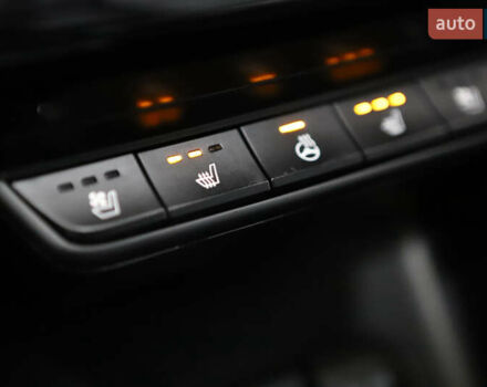 Красный Киа Sportage, объемом двигателя 2 л и пробегом 144 тыс. км за 21800 $, фото 82 на Automoto.ua