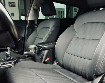Красный Киа Sportage, объемом двигателя 1.69 л и пробегом 152 тыс. км за 16750 $, фото 27 на Automoto.ua