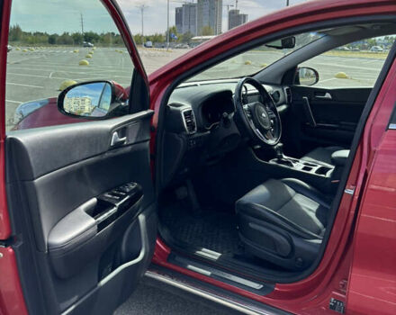 Киа Sportage 2018 в Киеве на Automoto.ua Красный Киа Sportage, объемом двигателя 2 л и пробегом 115 тыс. км за 23000 $, фото 16 на Automoto.ua