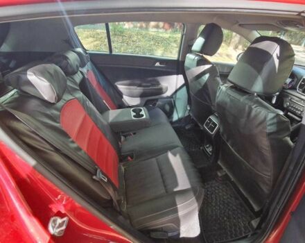 Красный Киа Sportage, объемом двигателя 1.6 л и пробегом 64 тыс. км за 17500 $, фото 4 на Automoto.ua