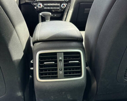 Киа Sportage 2018 в Киеве на Automoto.ua Красный Киа Sportage, объемом двигателя 2 л и пробегом 115 тыс. км за 23000 $, фото 3 на Automoto.ua