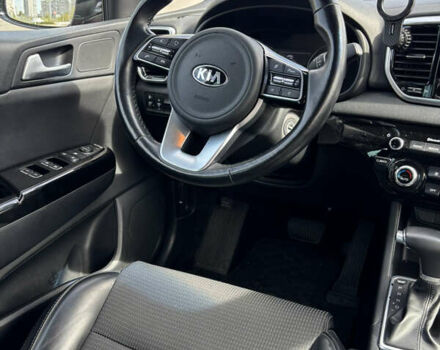 Киа Sportage 2018 в Киеве на Automoto.ua Красный Киа Sportage, объемом двигателя 2 л и пробегом 115 тыс. км за 23000 $, фото 1 на Automoto.ua