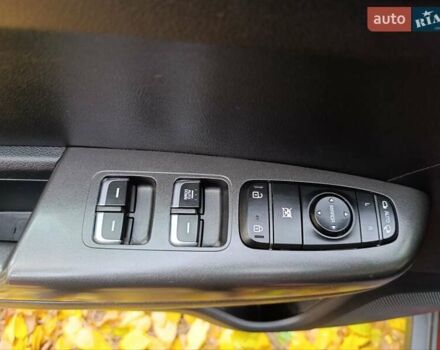 Красный Киа Sportage, объемом двигателя 1.7 л и пробегом 161 тыс. км за 15000 $, фото 44 на Automoto.ua