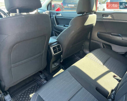 Червоний Кіа Sportage, об'ємом двигуна 2.4 л та пробігом 130 тис. км за 15500 $, фото 13 на Automoto.ua