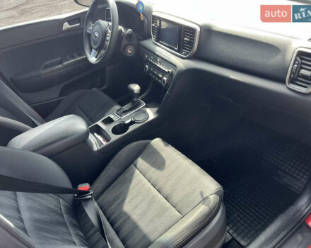 Красный Киа Sportage, объемом двигателя 1.59 л и пробегом 48 тыс. км за 19100 $, фото 9 на Automoto.ua