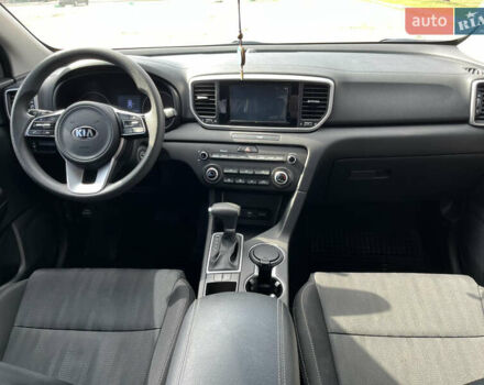 Красный Киа Sportage, объемом двигателя 1.59 л и пробегом 48 тыс. км за 19100 $, фото 8 на Automoto.ua