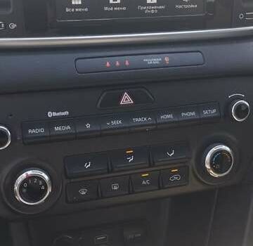 Красный Киа Sportage, объемом двигателя 1.59 л и пробегом 34 тыс. км за 17500 $, фото 5 на Automoto.ua