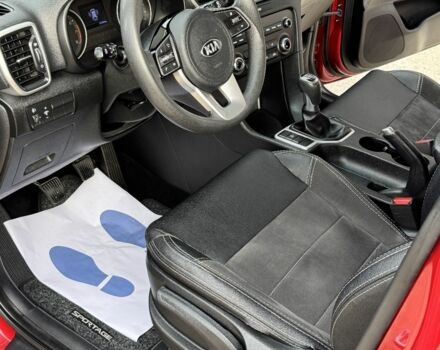 Красный Киа Sportage, объемом двигателя 0 л и пробегом 135 тыс. км за 16100 $, фото 1 на Automoto.ua