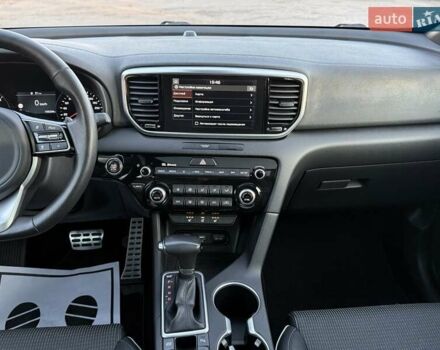 Красный Киа Sportage, объемом двигателя 2 л и пробегом 105 тыс. км за 26750 $, фото 27 на Automoto.ua