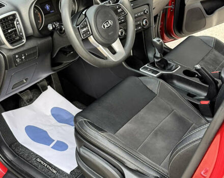 Красный Киа Sportage, объемом двигателя 1.59 л и пробегом 130 тыс. км за 15999 $, фото 12 на Automoto.ua