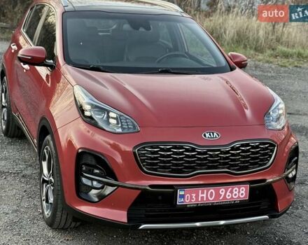 Красный Киа Sportage, объемом двигателя 2 л и пробегом 105 тыс. км за 26750 $, фото 1 на Automoto.ua