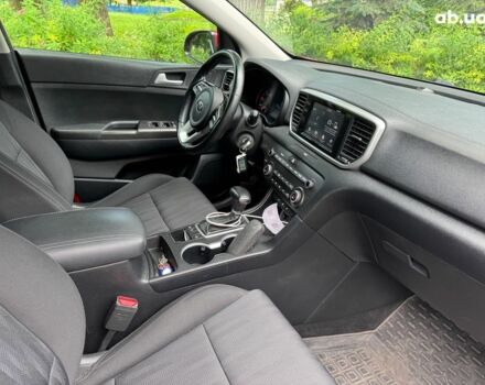 Красный Киа Sportage, объемом двигателя 1.6 л и пробегом 90 тыс. км за 20990 $, фото 21 на Automoto.ua