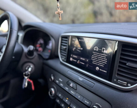 Красный Киа Sportage, объемом двигателя 1.59 л и пробегом 20 тыс. км за 19200 $, фото 41 на Automoto.ua