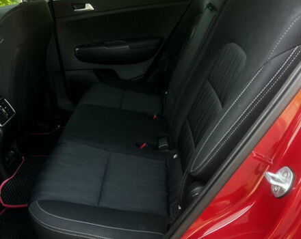 Киа Sportage 2021 в Шостке на Automoto.ua Красный Киа Sportage, объемом двигателя 1.6 л и пробегом 87 тыс. км за 22500 $, фото 7 на Automoto.ua