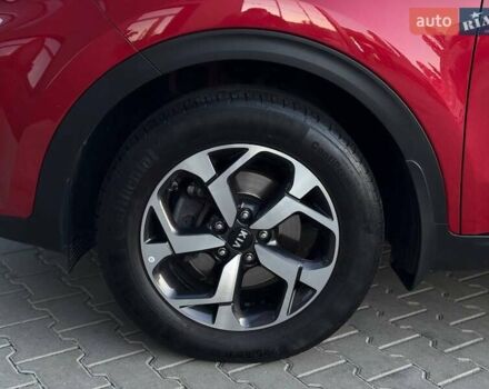 Киа Sportage 2021 в Киеве на Automoto.ua Красный Киа Sportage, объемом двигателя 1.59 л и пробегом 81 тыс. км за 18400 $, фото 13 на Automoto.ua
