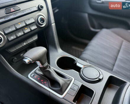 Красный Киа Sportage, объемом двигателя 1.59 л и пробегом 20 тыс. км за 19200 $, фото 25 на Automoto.ua