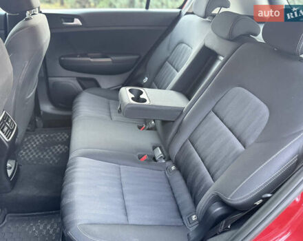 Красный Киа Sportage, объемом двигателя 1.59 л и пробегом 20 тыс. км за 19200 $, фото 31 на Automoto.ua