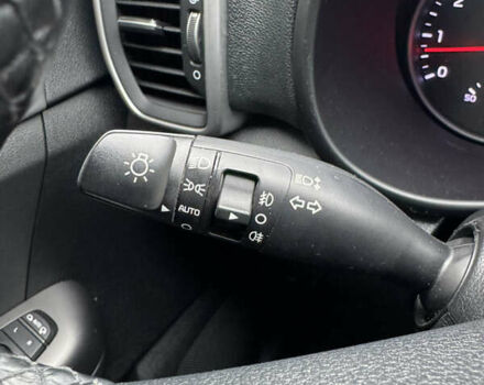 Червоний Кіа Sportage, об'ємом двигуна 1.59 л та пробігом 82 тис. км за 18500 $, фото 25 на Automoto.ua
