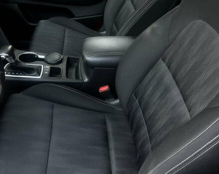 Киа Sportage 2021 в Шостке на Automoto.ua Красный Киа Sportage, объемом двигателя 1.6 л и пробегом 87 тыс. км за 22500 $, фото 6 на Automoto.ua