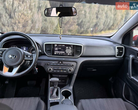 Красный Киа Sportage, объемом двигателя 1.59 л и пробегом 20 тыс. км за 19200 $, фото 28 на Automoto.ua