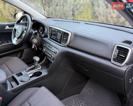 Красный Киа Sportage, объемом двигателя 1.59 л и пробегом 20 тыс. км за 19200 $, фото 37 на Automoto.ua