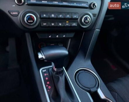 Киа Sportage 2021 в Киеве на Automoto.ua Красный Киа Sportage, объемом двигателя 1.59 л и пробегом 81 тыс. км за 18400 $, фото 21 на Automoto.ua