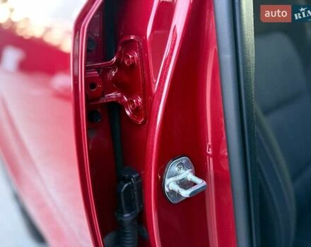 Киа Sportage 2021 в Киеве на Automoto.ua Красный Киа Sportage, объемом двигателя 1.59 л и пробегом 81 тыс. км за 18400 $, фото 27 на Automoto.ua