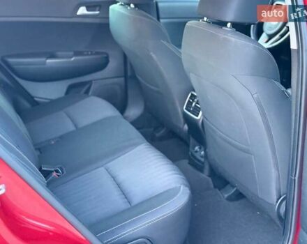 Киа Sportage 2021 в Киеве на Automoto.ua Красный Киа Sportage, объемом двигателя 1.59 л и пробегом 81 тыс. км за 18400 $, фото 28 на Automoto.ua