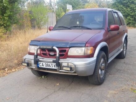 Кіа Sportage 1999 у Умани на Automoto.ua Червоний Кіа Sportage, об'ємом двигуна 2 л та пробігом 300 тис. км за 3800 $, фото 1 на Automoto.ua
