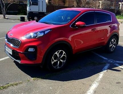Киа Sportage 2019 в Одессе на Automoto.ua Красный Киа Sportage, объемом двигателя 1.6 л и пробегом 34 тыс. км за 18500 $, фото 1 на Automoto.ua