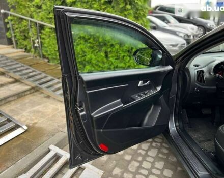 Киа Sportage, объемом двигателя 2 л и пробегом 148 тыс. км за 12950 $, фото 4 на Automoto.ua